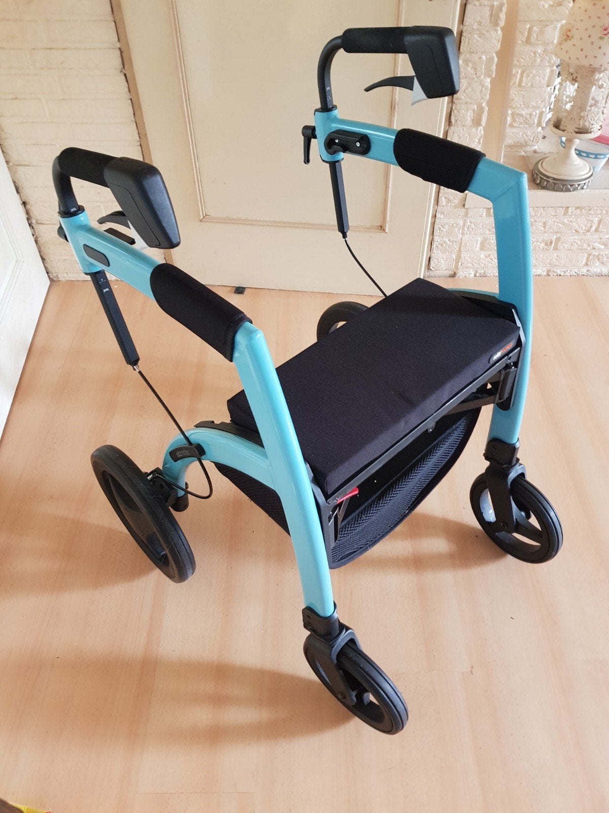 rollzmotion  ook een performance rolstoel rollator vanaf, Ophalen of Verzenden, Duwrolstoel