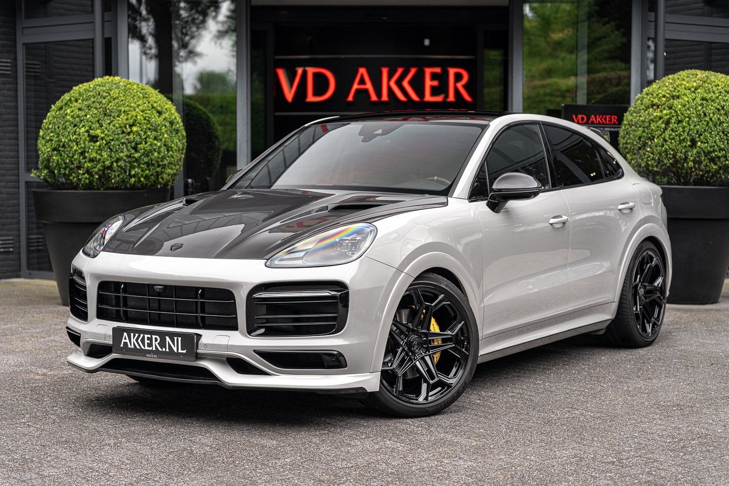 Porsche Cayenne Coupé Hybrid TECHART | Akrapovic | Luchtver, Cayenne, Gebruikt, Zwart, 2995 cc