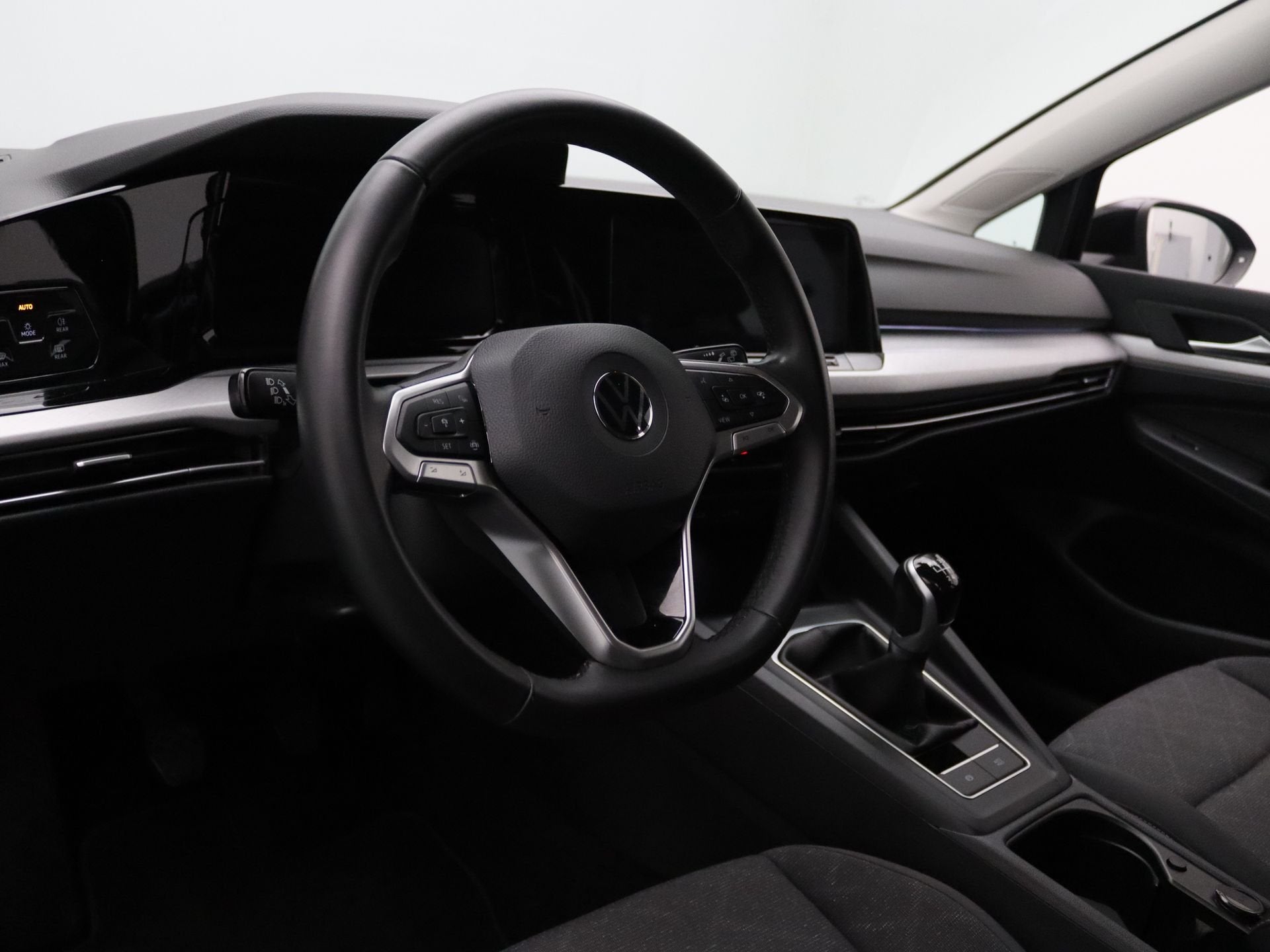 Volkswagen Golf 110pk TSI Life Apple Carplay/Android Auto |, Voorwielaandrijving, 12 maanden, Stof, Gebruikt