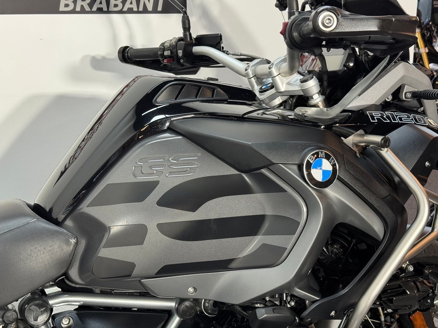 BMW R 1200 GS ADVENTURE TRIPLE BLACK (bj 2016), Motoren, Motoren | BMW, Bedrijf, Onbekend, Overig, Onbekend