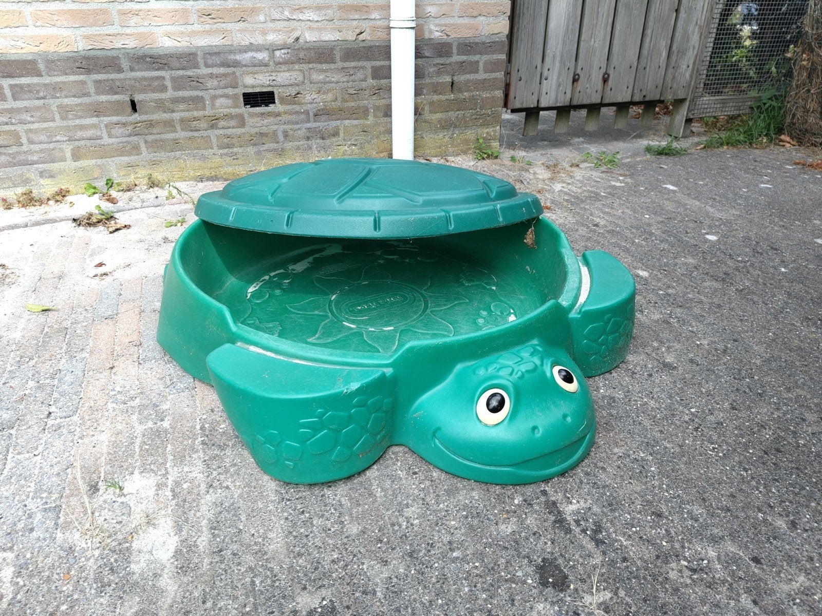 Little Tikes Schildpad Zandbak met Deksel en Speelgoed, Kinderen en Baby's, Speelgoed | Buiten | Zandbakken, Ophalen, Gebruikt