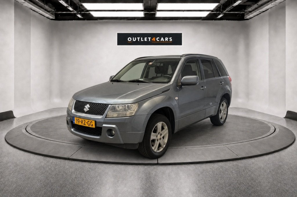 Suzuki Grand Vitara 2.0-16V Exclusive | Airco | Trekhaak |, Auto's, 4 cilinders, 1850 kg, Grand Vitara, Bedrijf