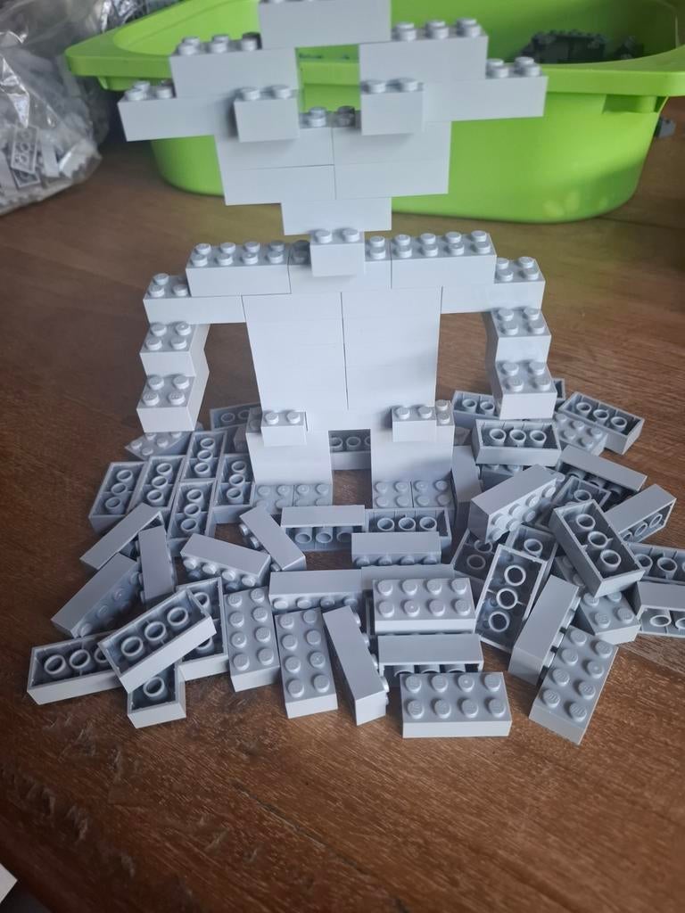 100 lichtgrijze Lego blokjes 4x2, Ophalen of Verzenden, Nieuw
