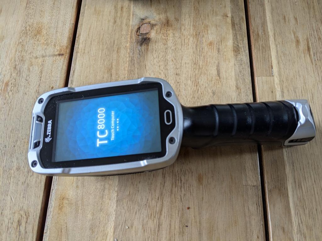 Zebra TC8000 met 4 batterijen en bureaulader, Computers en Software, Scanners, Ophalen of Verzenden, Android