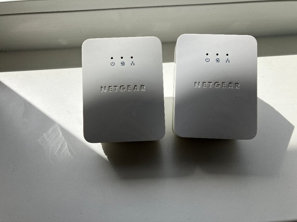 netgear powerline av200 adapter xav2001 (2 stuks), Computers en Software, Ophalen of Verzenden, Netgear