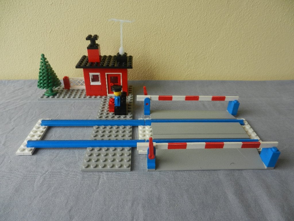 Lego 146 spoorwegovergang met huisje (uit 1976), Kinderen en Baby's, Ophalen of Verzenden, Gebruikt