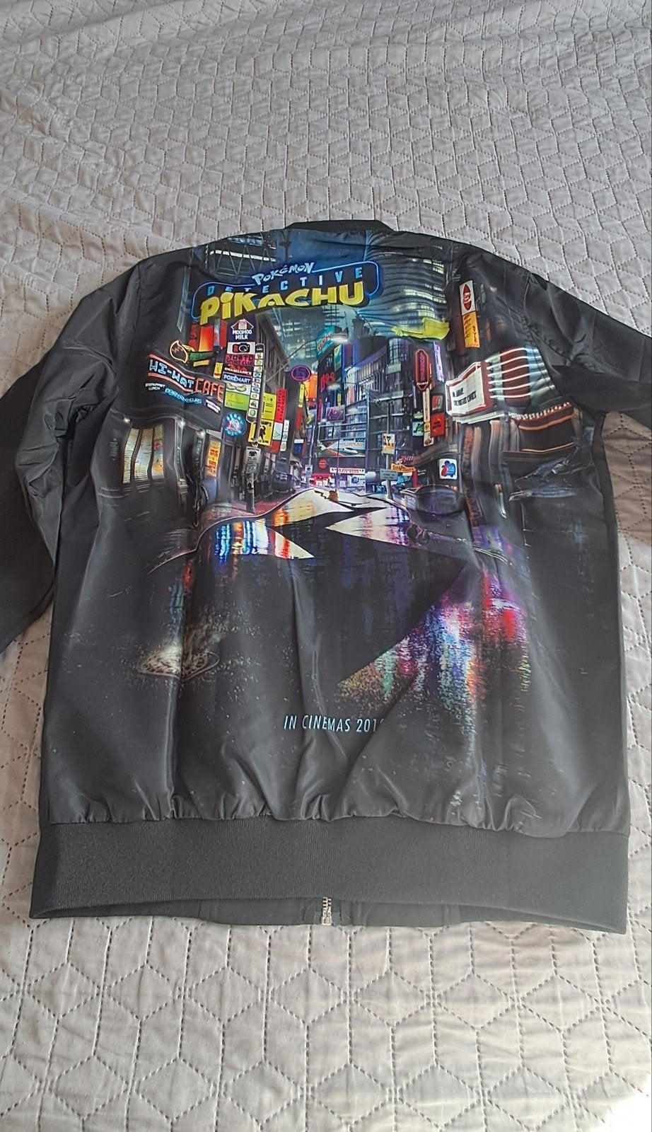 Pokemon detective Pikachu Bomberjack - Nieuw, Maat 38/40 (M), Zwart, Ophalen of Verzenden, Zo goed als nieuw