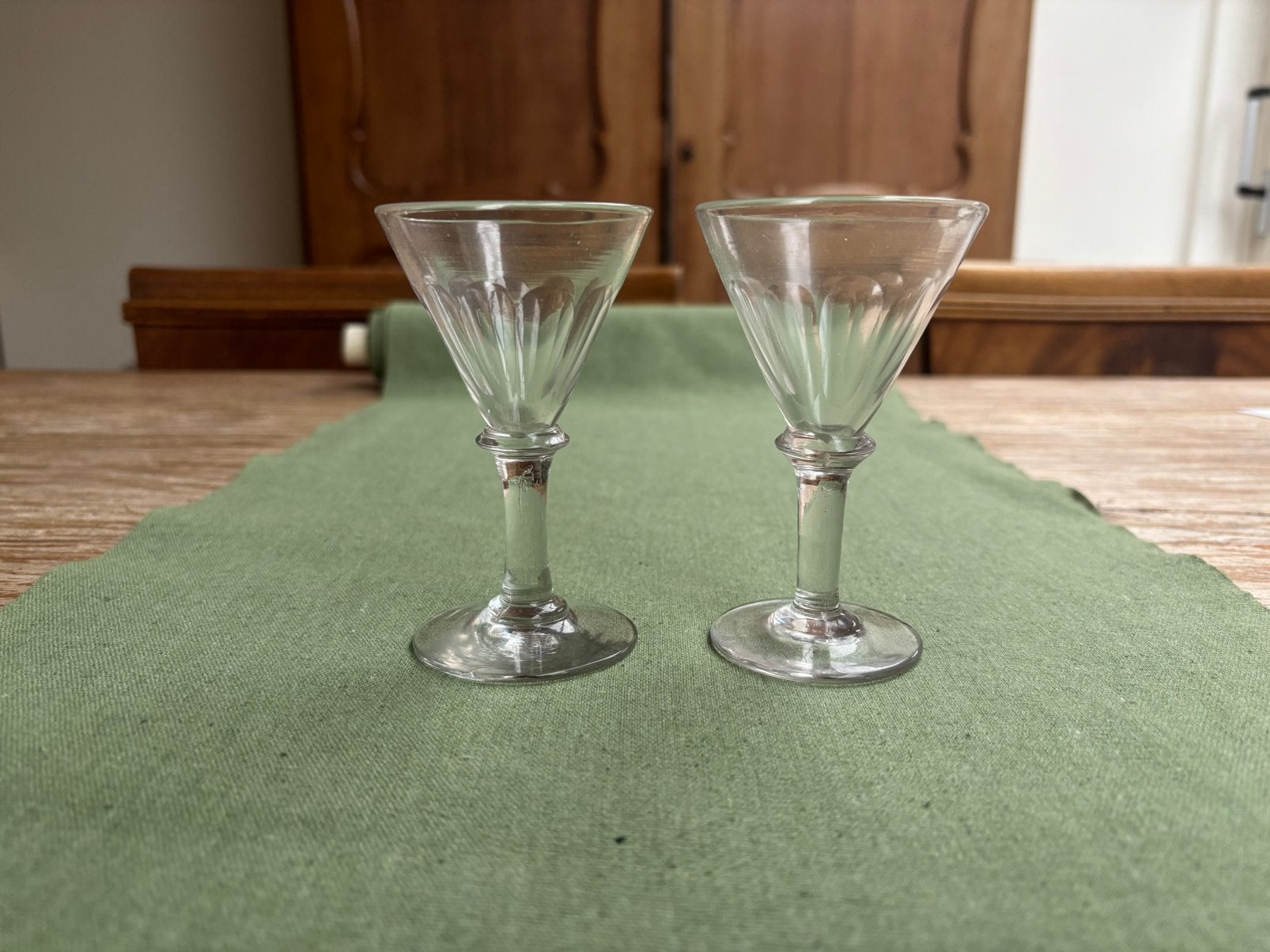 Antieke tulp glaasjes, geslepen, 10,5 cm hoog, Ophalen of Verzenden