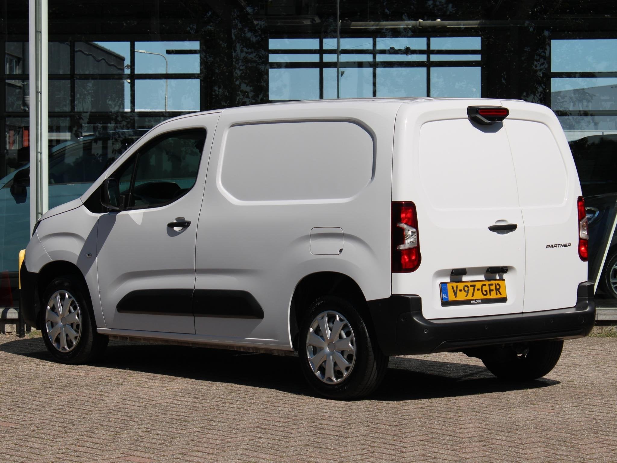 Peugeot Partner 1.5 BlueHDi 100 L1 3-ZITS/DYNAMIC SURROUND V, Voorwielaandrijving, 12 maanden, Gebruikt, Euro 6