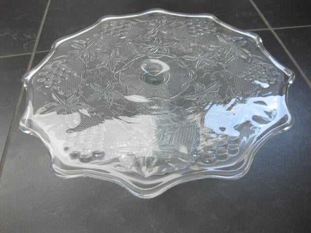 Glazen taartschaal op gedraaide voet, druiven taartplateau, Ophalen of Verzenden, Overige stijlen, Glas, Schaal of Schalen