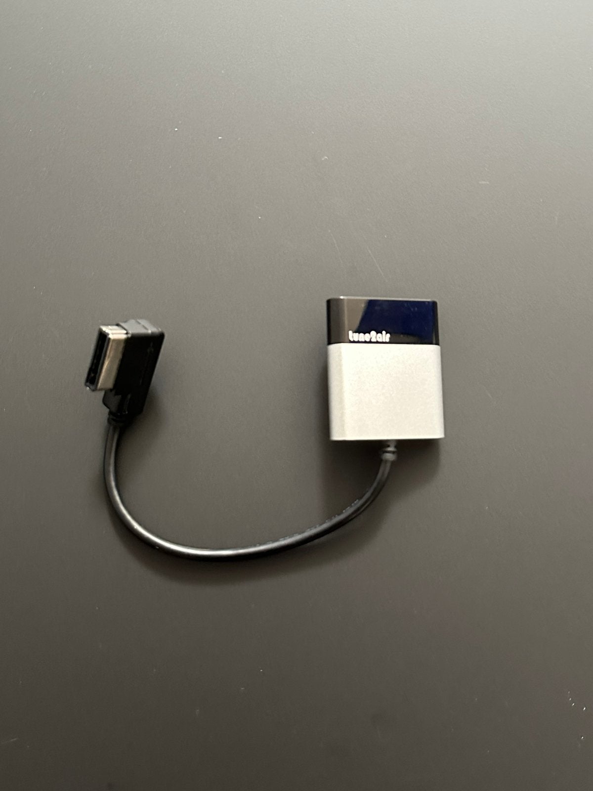 Tune2Air WMA3000A Audi AMI / Volkswagen MDI Bluetooth, Ophalen, Zo goed als nieuw, Minder dan 2 meter, Overige kabels