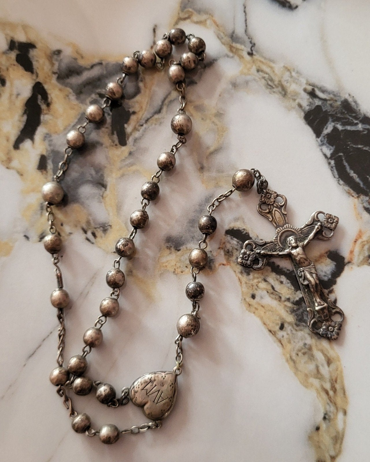 Rozenkrans vintage met zilveren look – Ave Maria (AVM), Verzenden