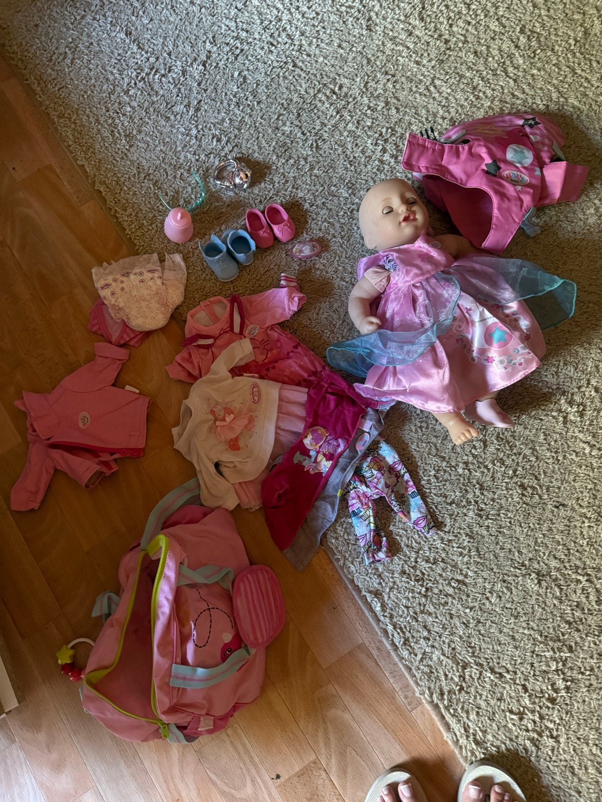 Baby Born pop met veel kleding en accessoires, Ophalen of Verzenden, Gebruikt, Babypop