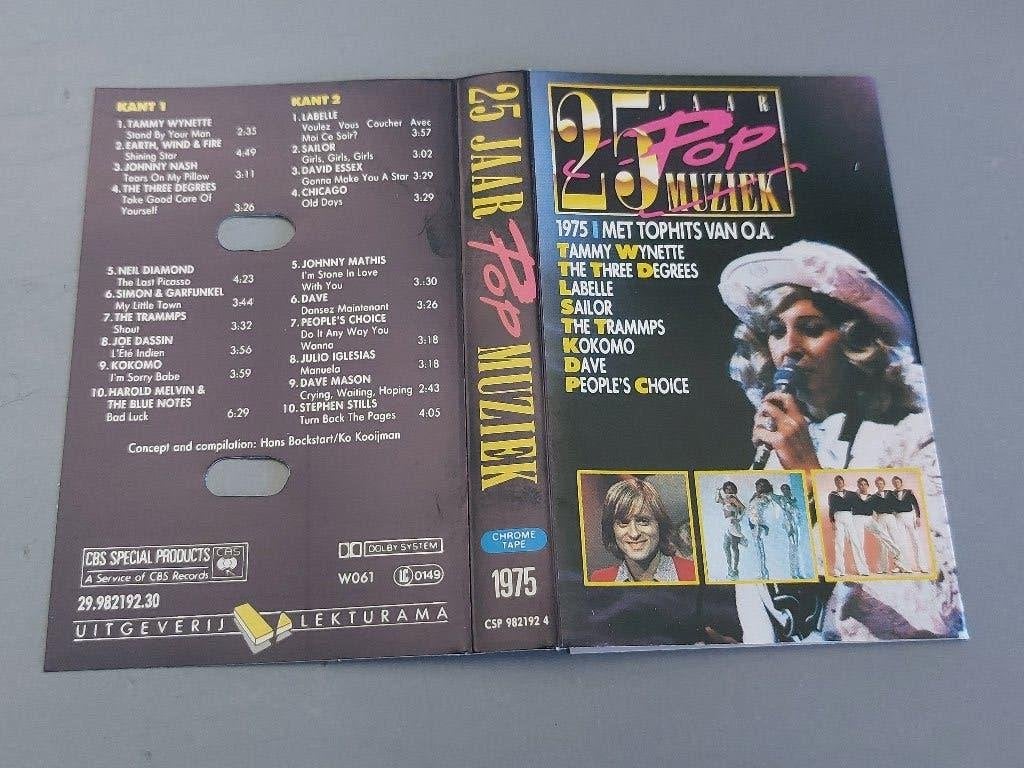 25 JAAR POP MUZIEK 1975 (MC), Ophalen of Verzenden, Zo goed als nieuw, Origineel, Met bewaardoos, rek of koffer