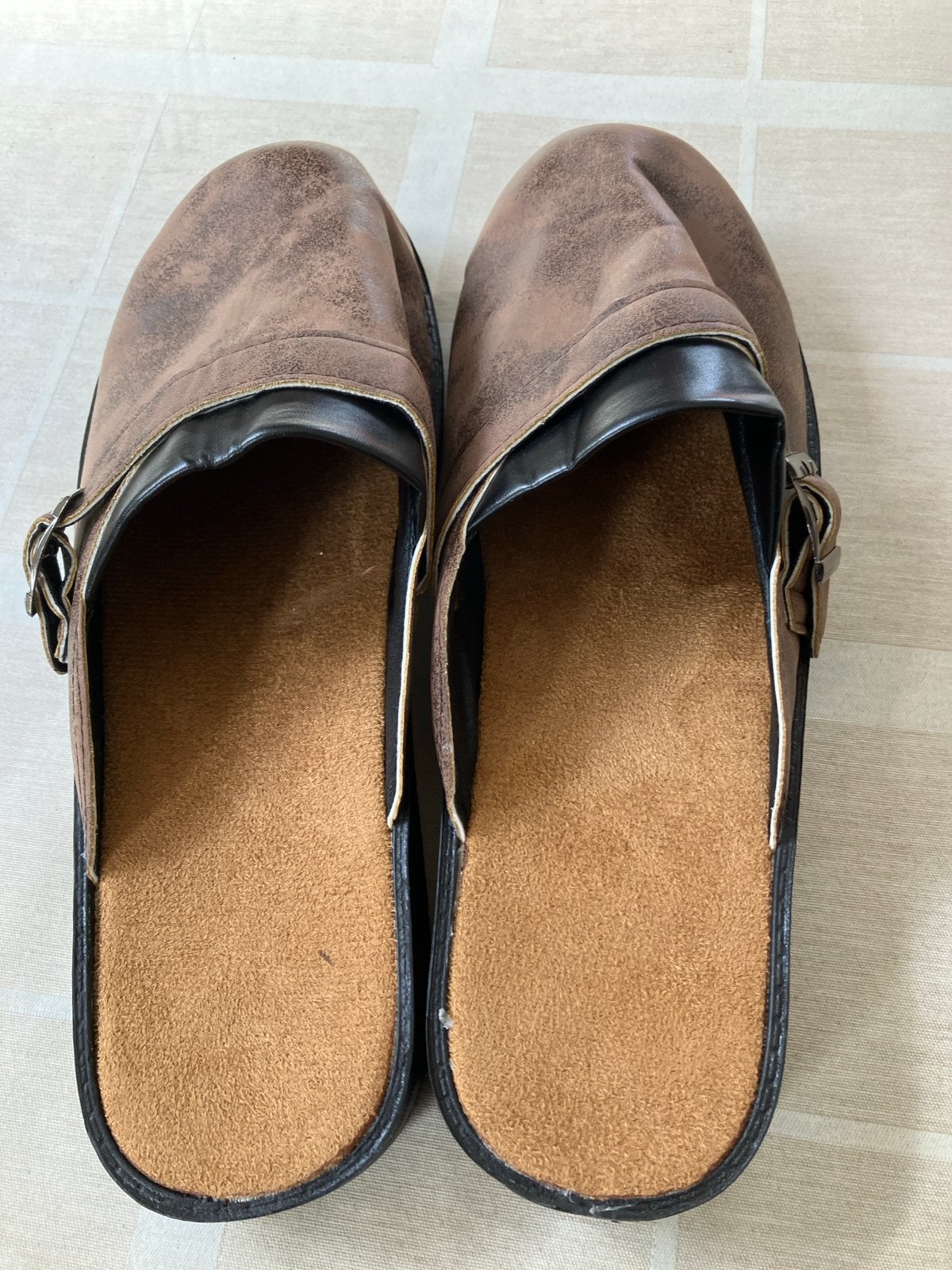 Comfortabele bruine instappers met gesp maat 43maat 43, Ophalen of Verzenden, Nieuw, Bruin, Loafers