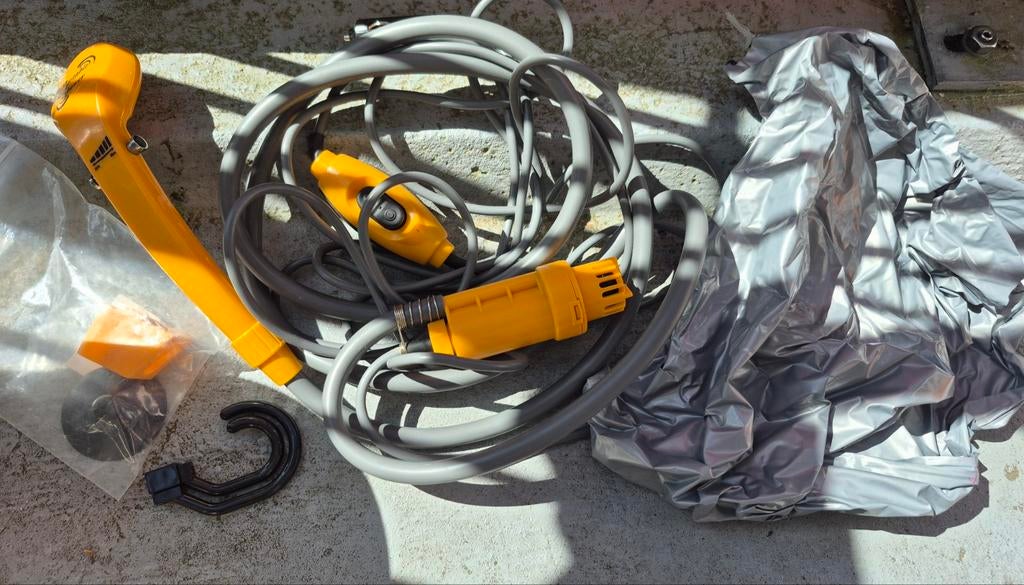 Draagbare Doucheset 12V met Pomp en Opbergtas (nieuw), Ophalen of Verzenden, Nieuw