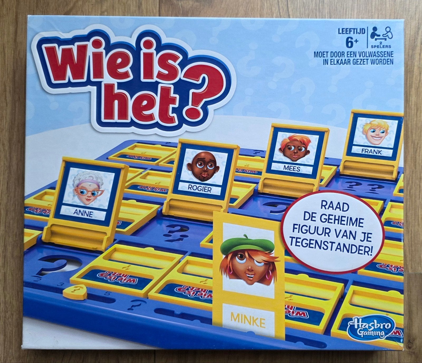 Wie is het? het klassieke bordspel, Een of twee spelers, Ophalen, Zo goed als nieuw, Hasbro Gaming