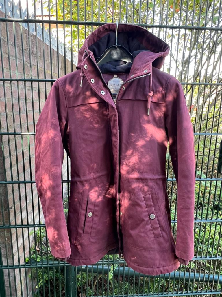 Bordeaux rode Winterjas ‘Usha’, Ophalen of Verzenden, Zo goed als nieuw, Rood