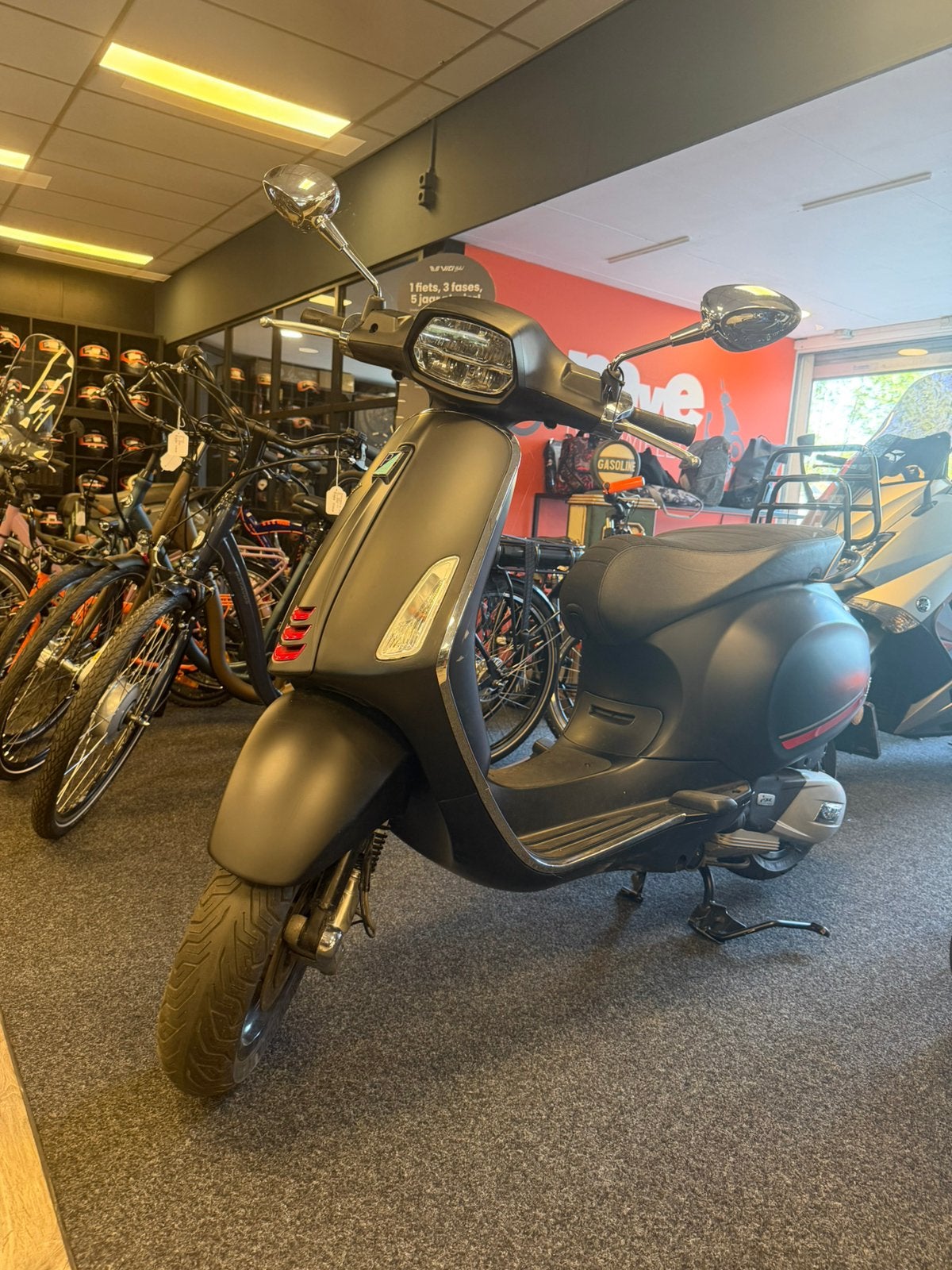 Vespa sprint 125cc 2023, Particulier