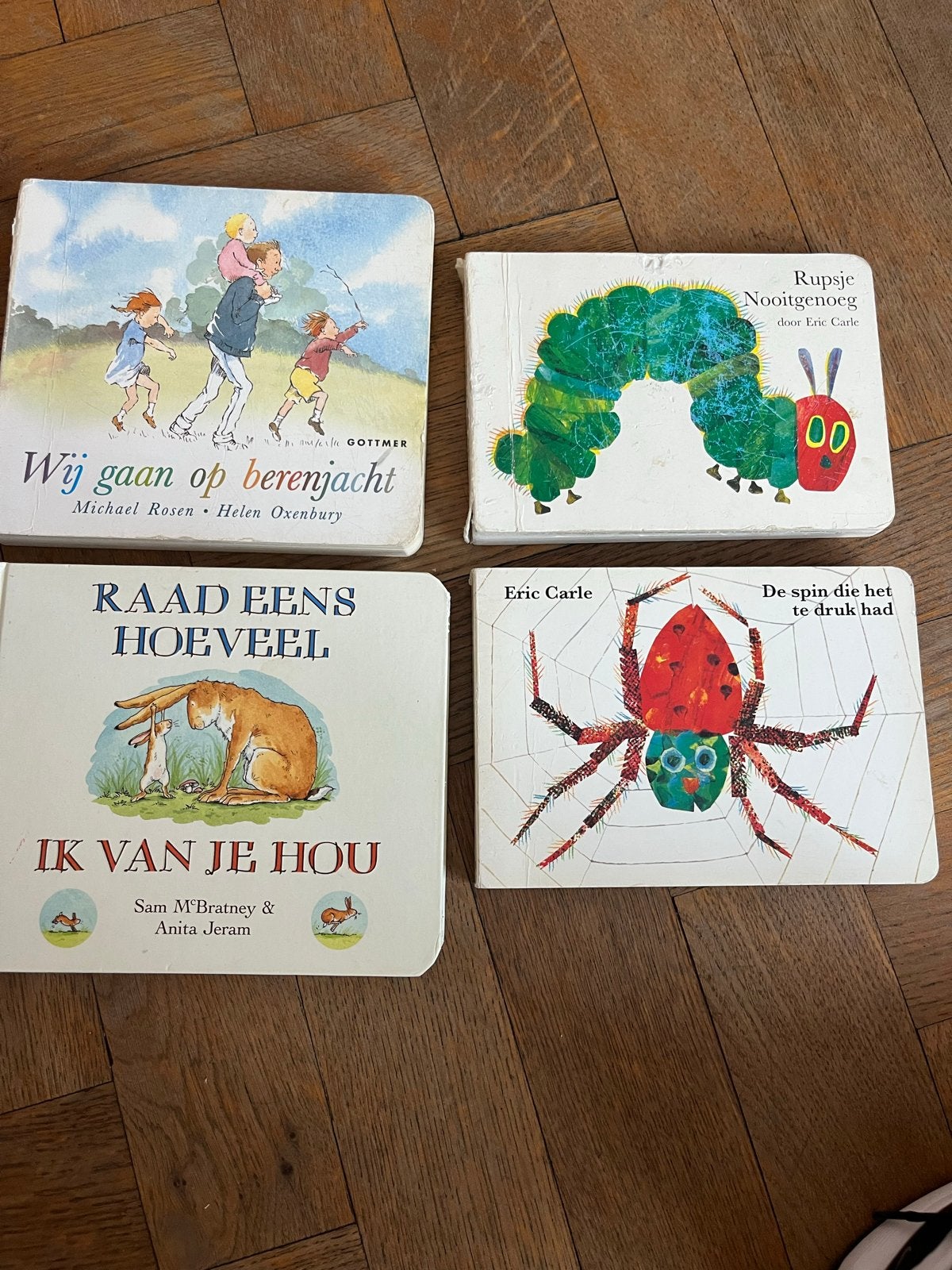 4 leuke kinderboeken: Rupsje Nooitgenoeg, Berenjacht, Spin, Gelezen, Fictie algemeen, Verzenden, Jongen of Meisje
