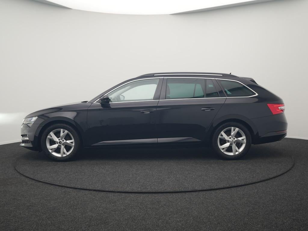 Skoda Superb Combi 1.4 TSI iV Business Edition PHEV 218pk De, Auto's, Stof, Gebruikt, 4 cilinders, Zwart