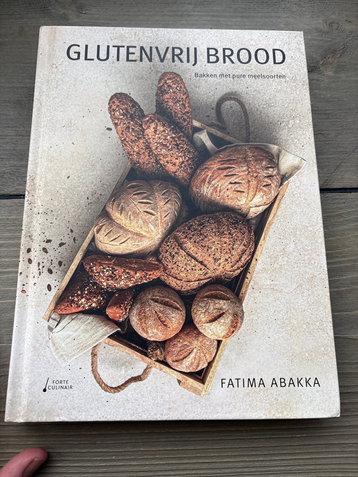 Glutenvrij Brood: Bakken met pure meelsoorten - Fatima Abakk, Boeken, Kookboeken, Overige typen, Ophalen of Verzenden, Zo goed als nieuw