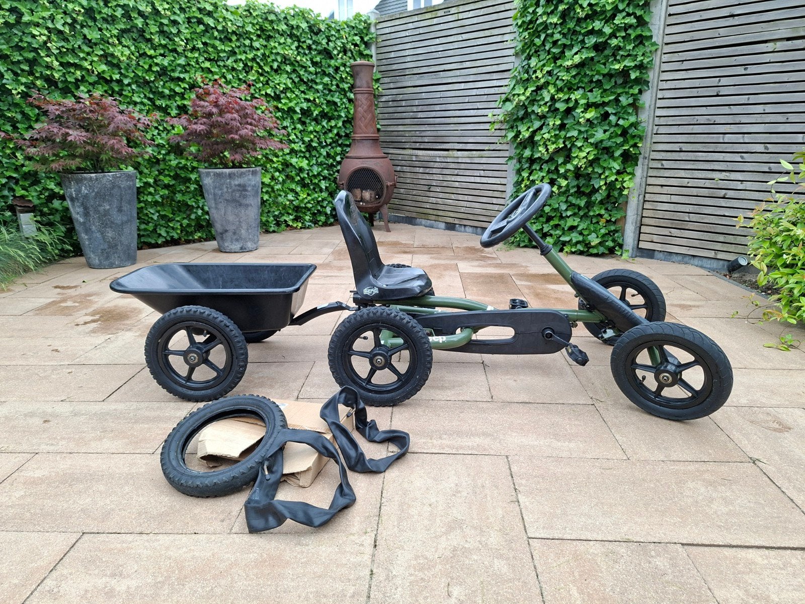 BERG Jeep Buddy skelter met aanhanger, Ophalen of Verzenden, Gebruikt, Trapvoertuig