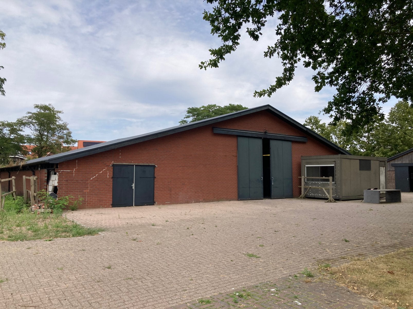 Gehele staalconstructie inclusief dak