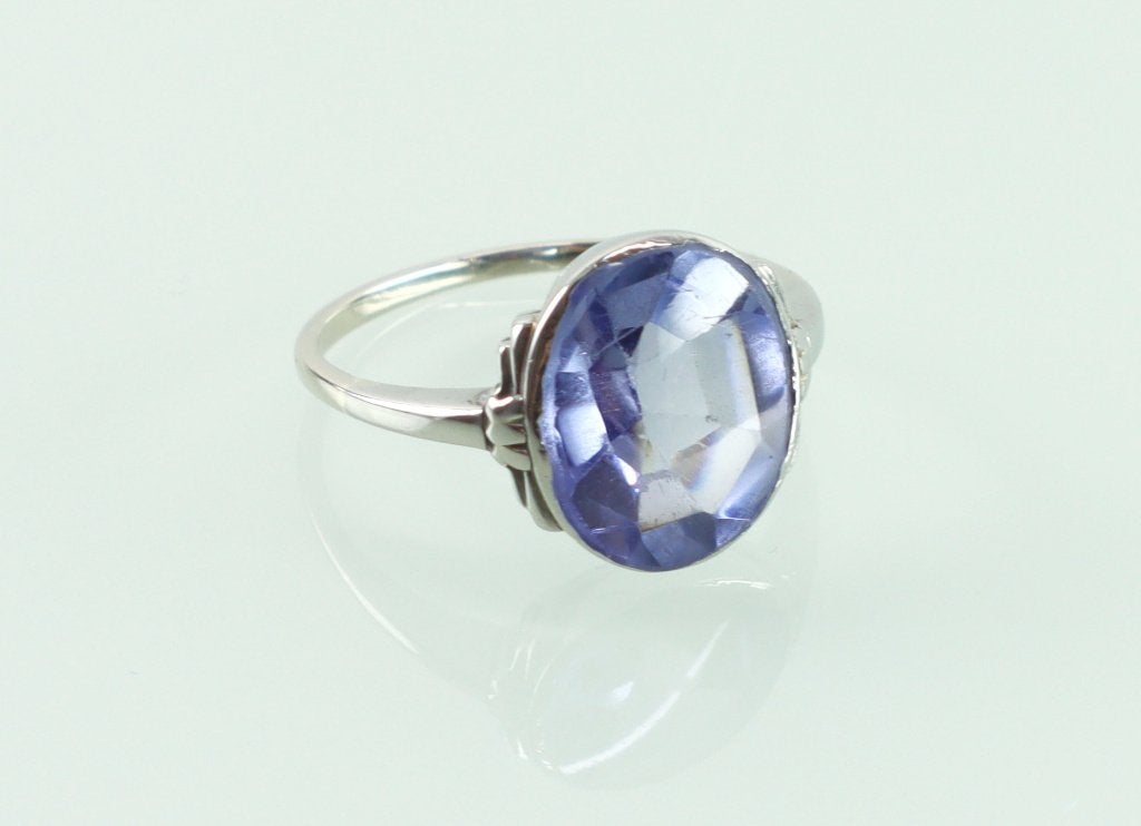 Antieke witgouden ring lichtblauwe saffier Art Deco, Ophalen of Verzenden, Goud, Ring, Met edelsteen