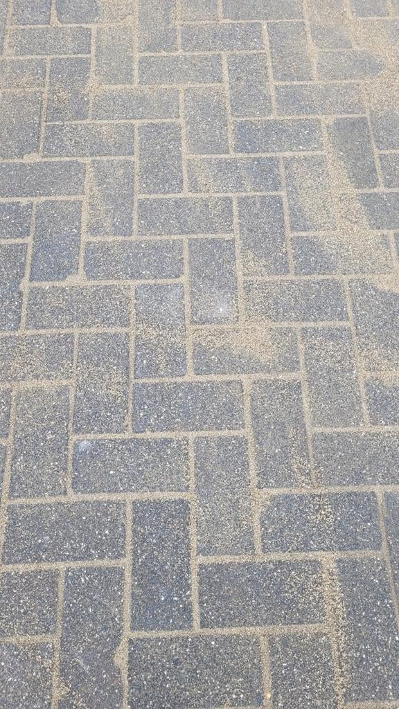 10m² klinkers antraciet inclusief grote emmer brekerszand, Tuin en Terras, Tegels en Klinkers, Ophalen, Beton, Klinkers
