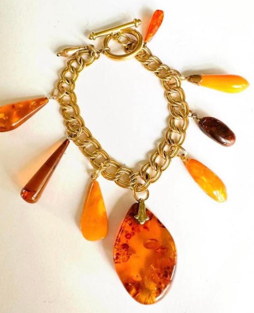 Vintage armband met barnsteen bedels, Overige materialen, Verzenden, Goud, Met bedels of kralen