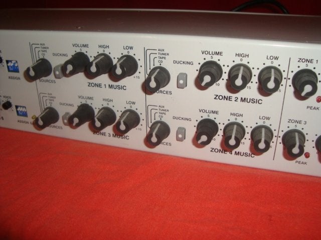 Gebruikt: FBT MMZ 8004 S 4 zone mixer, 20260441, Audio, Ophalen of Verzenden, Mteurope@outlook.com, MTE