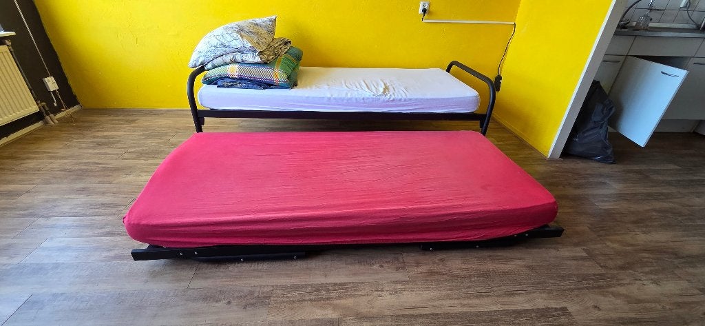 Uitschuifbaar 1 persoonsbed, Huis en Inrichting, Slaapkamer | Bedden, Ophalen, Gebruikt, 90 cm, Eenpersoons