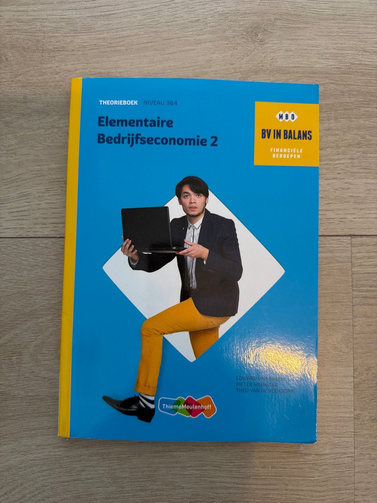 Elementaire Bedrijfseconomie 2 MBO Theorieboek, Boeken, Ophalen of Verzenden, Gamma, Gelezen, MBO