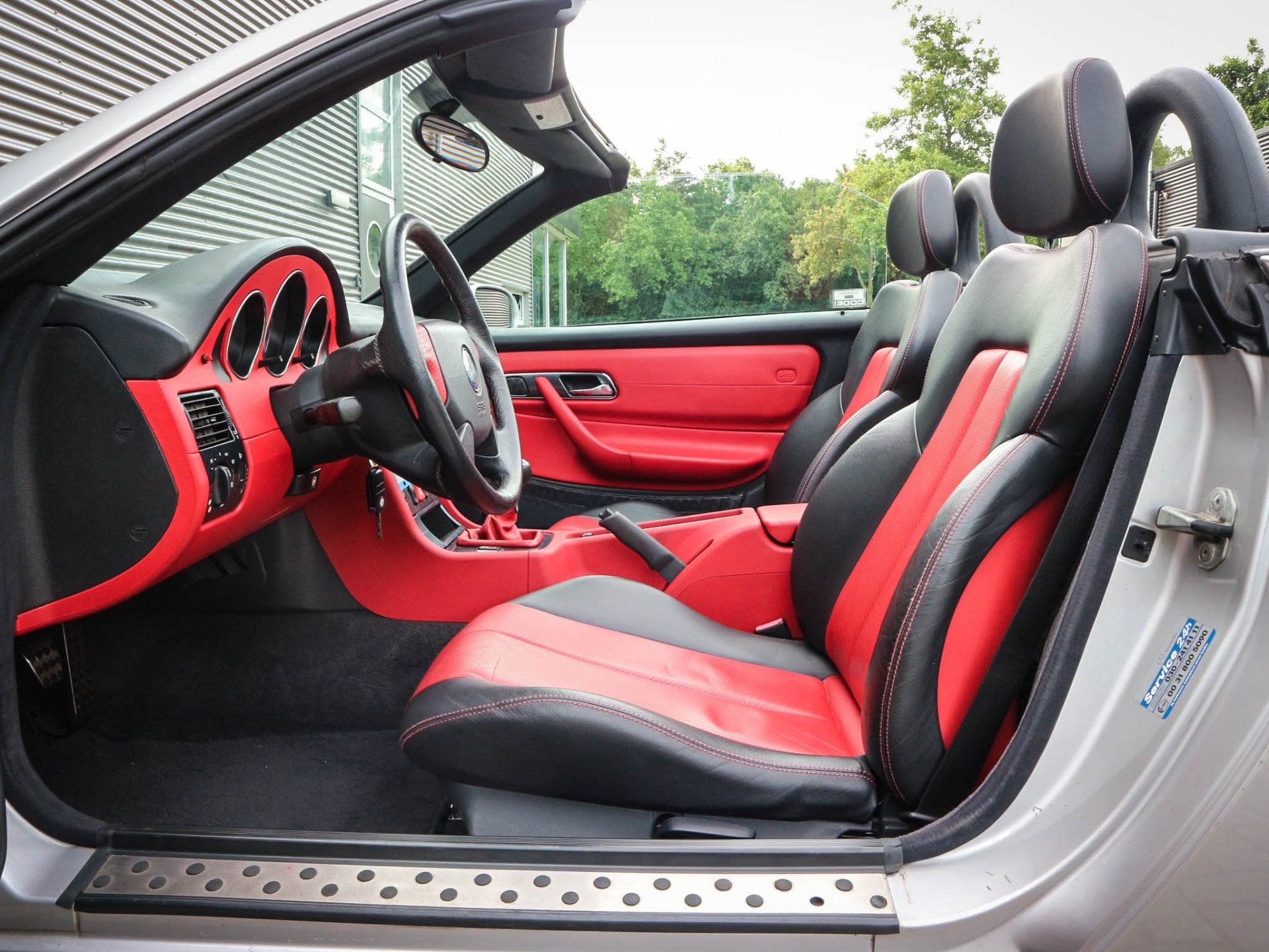 Mercedes-Benz SLK 230 K. Airco | Audio | Leer | Lichtmetaal, Auto's, Achterwielaandrijving, 194 pk, Cabriolet, Handgeschakeld