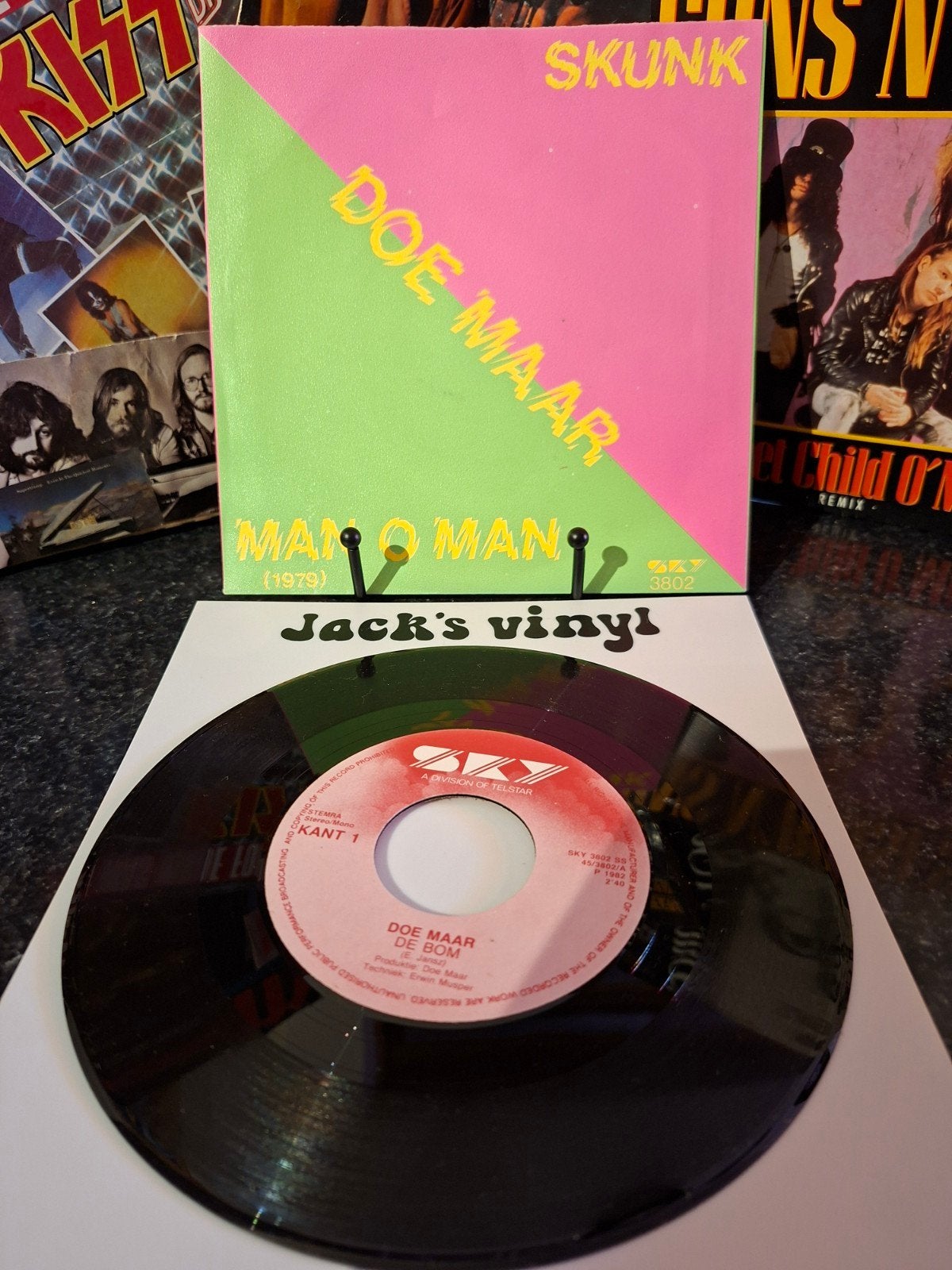 Doe Maar - De Bom (1979) 7 inch vinyl single 1982, Cd's en Dvd's, Vinyl | Nederlandstalig, 7 inch, Ophalen of Verzenden, Overige typen