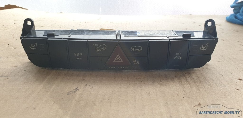 Gevarenlicht schakelaar ML W164 R klasse Mercedes 1648709910, Auto-onderdelen, Dashboard en Schakelaars, Gebruikt, Mercedes-Benz AG