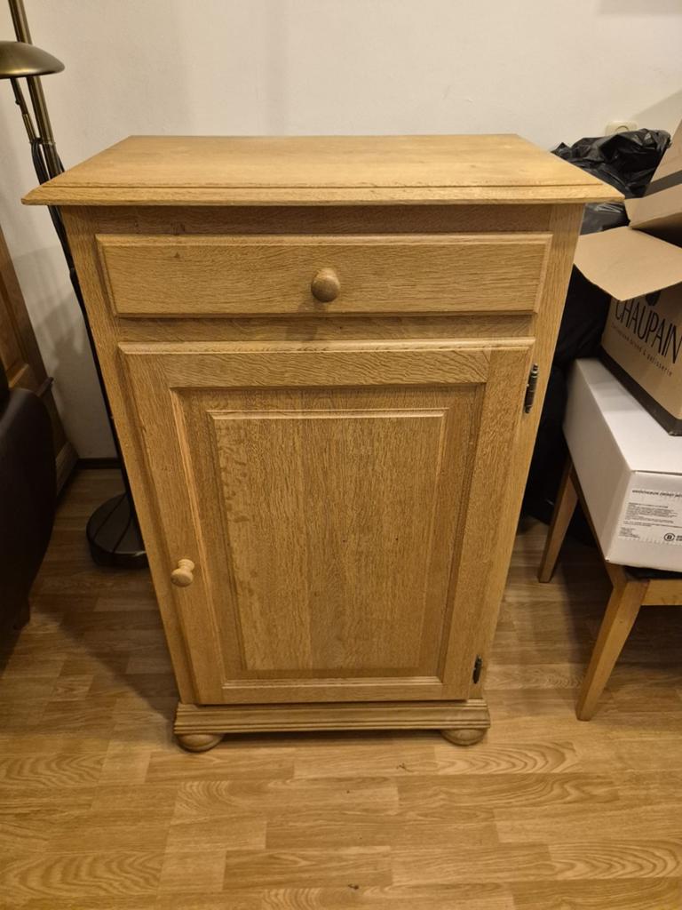 Eiken kastje, Huis en Inrichting, Ophalen, Zo goed als nieuw