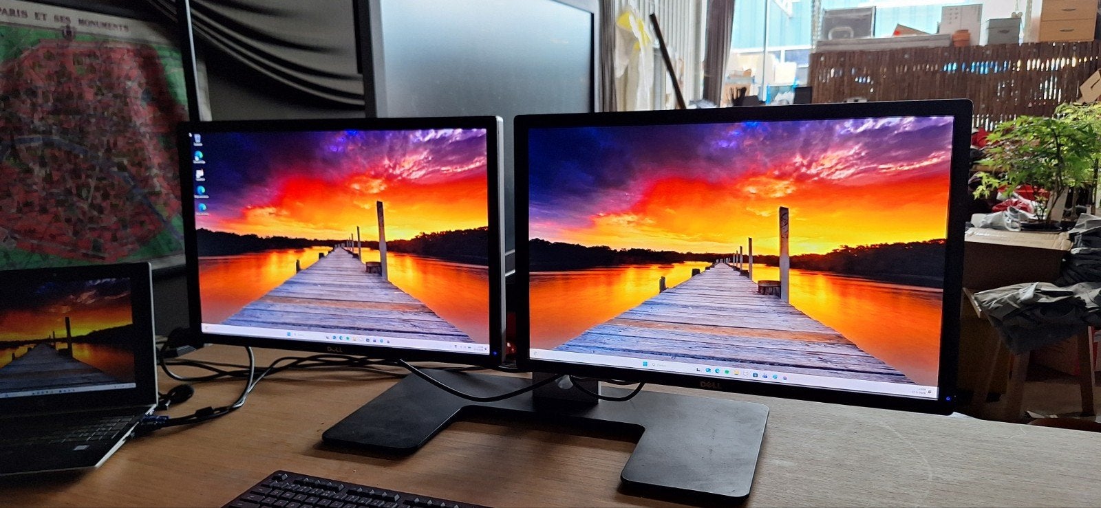 Dubbele monitorsteun met 2 Dell 24" monitoren, Ophalen, Gebruikt, Dell