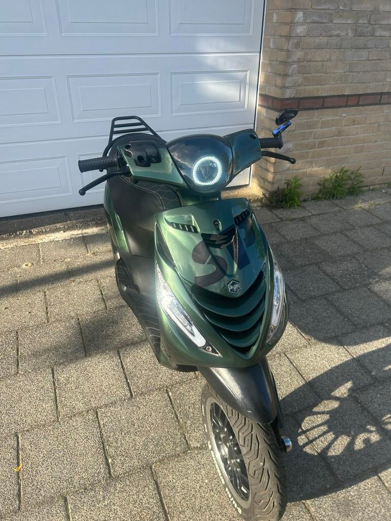Piaggio Zip 4T 80cc, Fietsen en Brommers, Scooters | Piaggio, Ophalen, Maximaal 45 km/u, Zip, Zo goed als nieuw