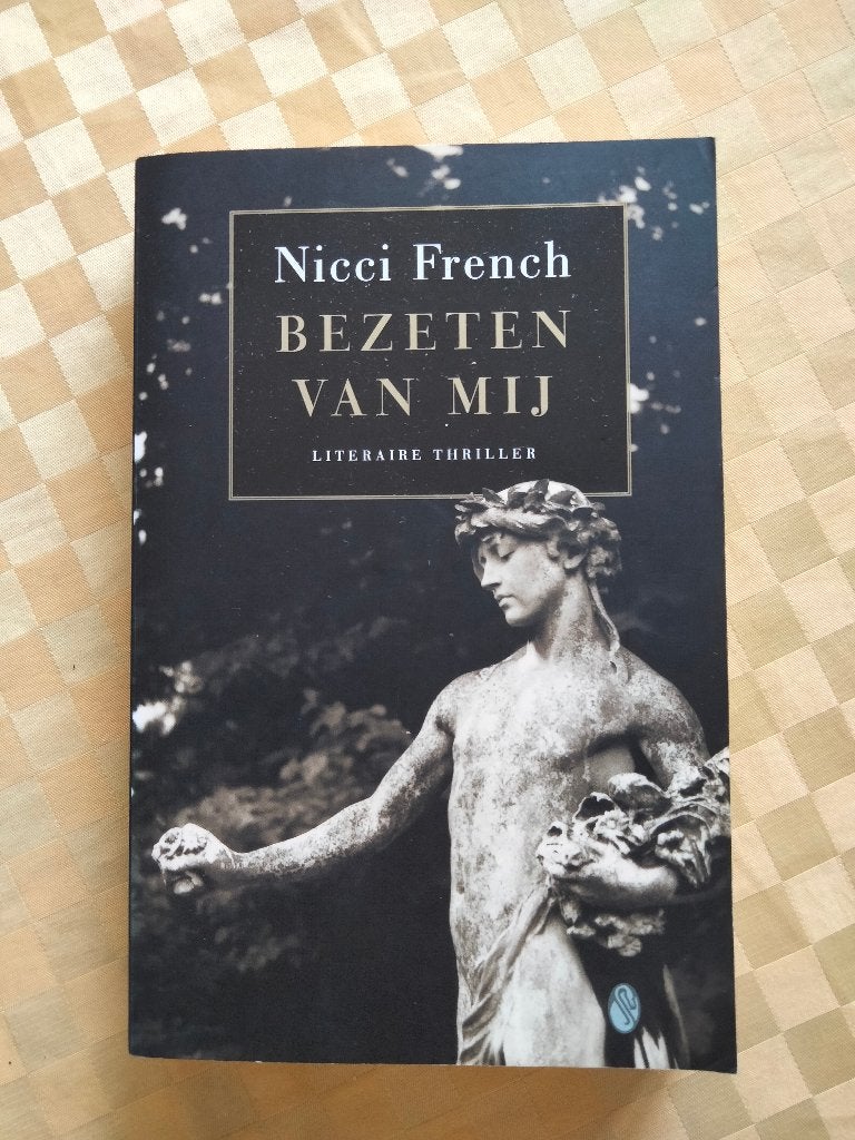 Nicci French - Bezeten van mij & De Verborgen Glimlach, Europa overig, Nicci French, Ophalen, Gelezen