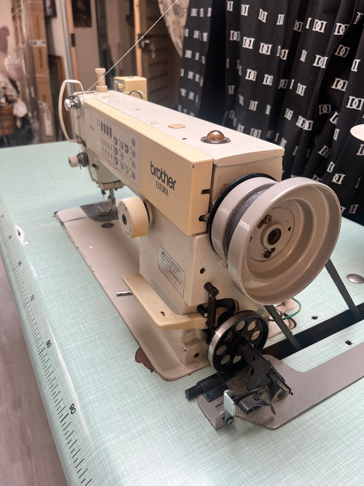 Industriele naaimachine, Hobby en Vrije tijd, Naaimachines en Toebehoren, Ophalen, Gebruikt, Naaimachine, Overige merken