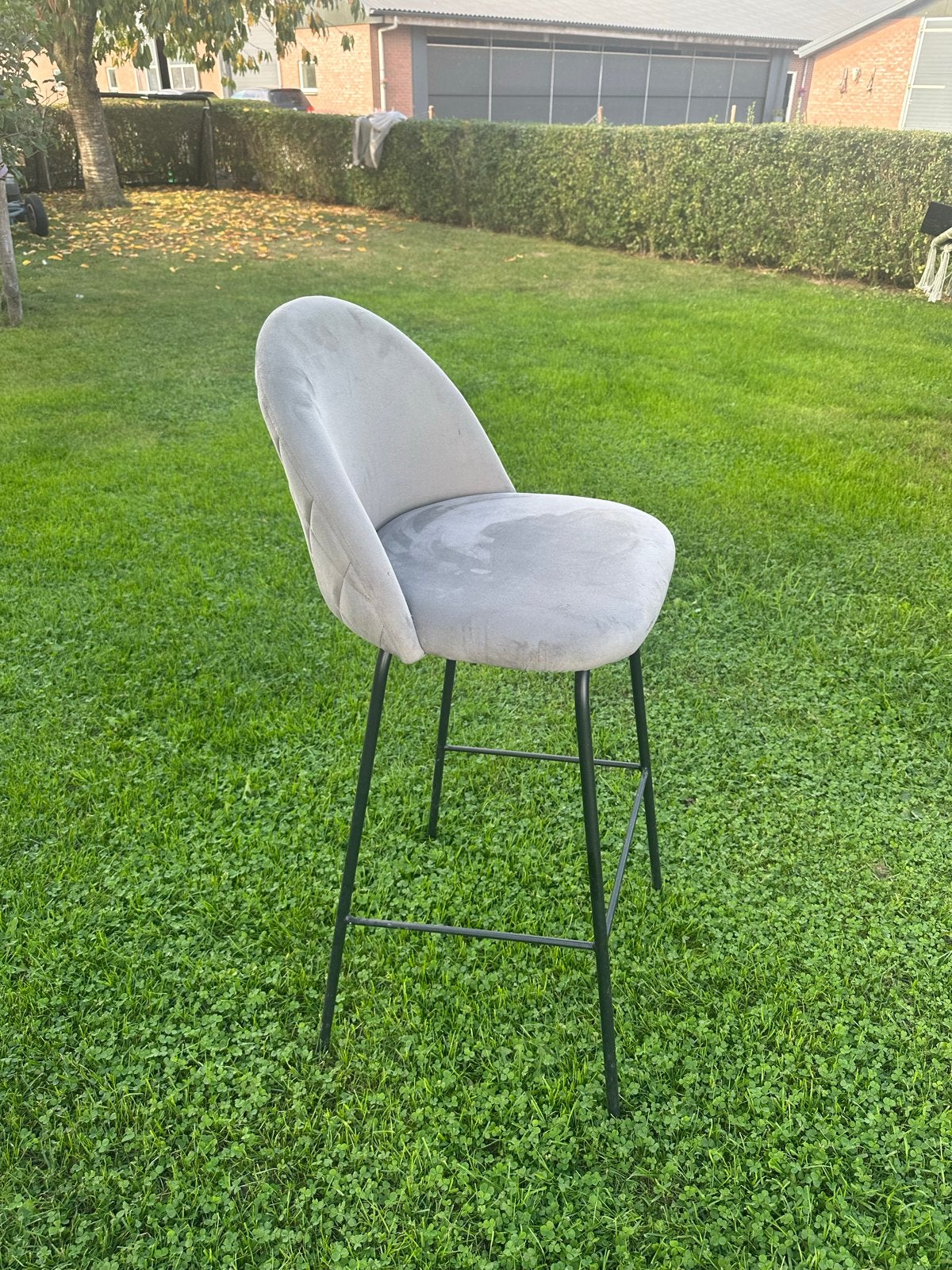 Stijlvolle 4x grijze barkruk met comfortabele zitting, Gebruikt, Met voetsteun, 60 tot 90 cm, Ophalen of Verzenden