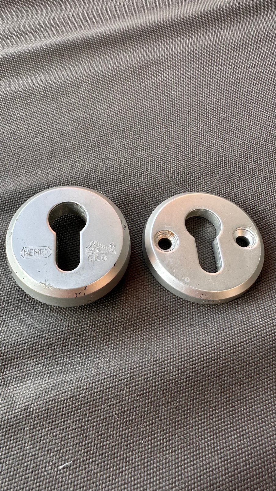Nemef SKG Veiligheids rozet rond (3 sterren), Ophalen of Verzenden, Rvs, Slot