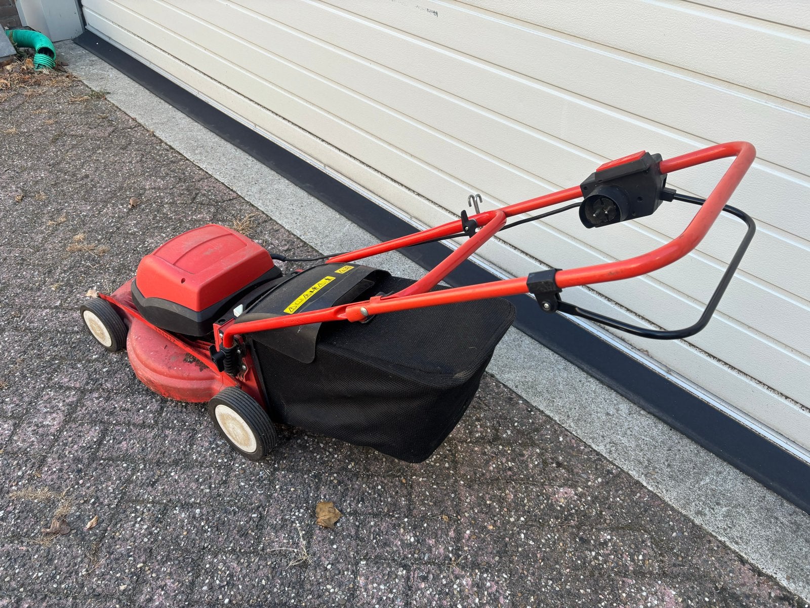 Sabo elektrische duwmaaier met opvangzak, Ophalen, Cirkelmaaier, Gebruikt, Elektrische grasmaaier