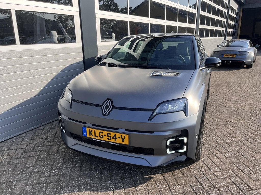 Renault 5 comfort range Roland-Garros 52 kWh, Auto's, Renault, 12 maanden, Gebruikt, Leder en Stof, 31 min
