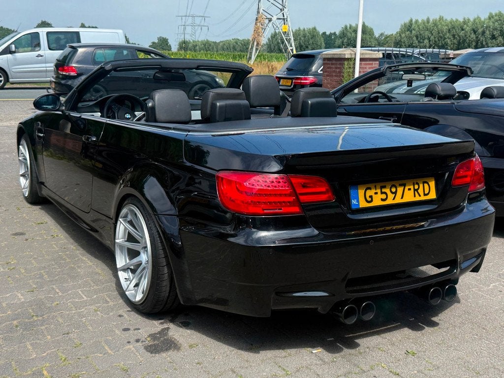 BMW 3-serie Cabrio 325i M3 WIDE BODYKIT/CUSTOM/LEDER/STLVRM/, Auto's, BMW, 13 km/l, Achterwielaandrijving, Gebruikt, Zwart