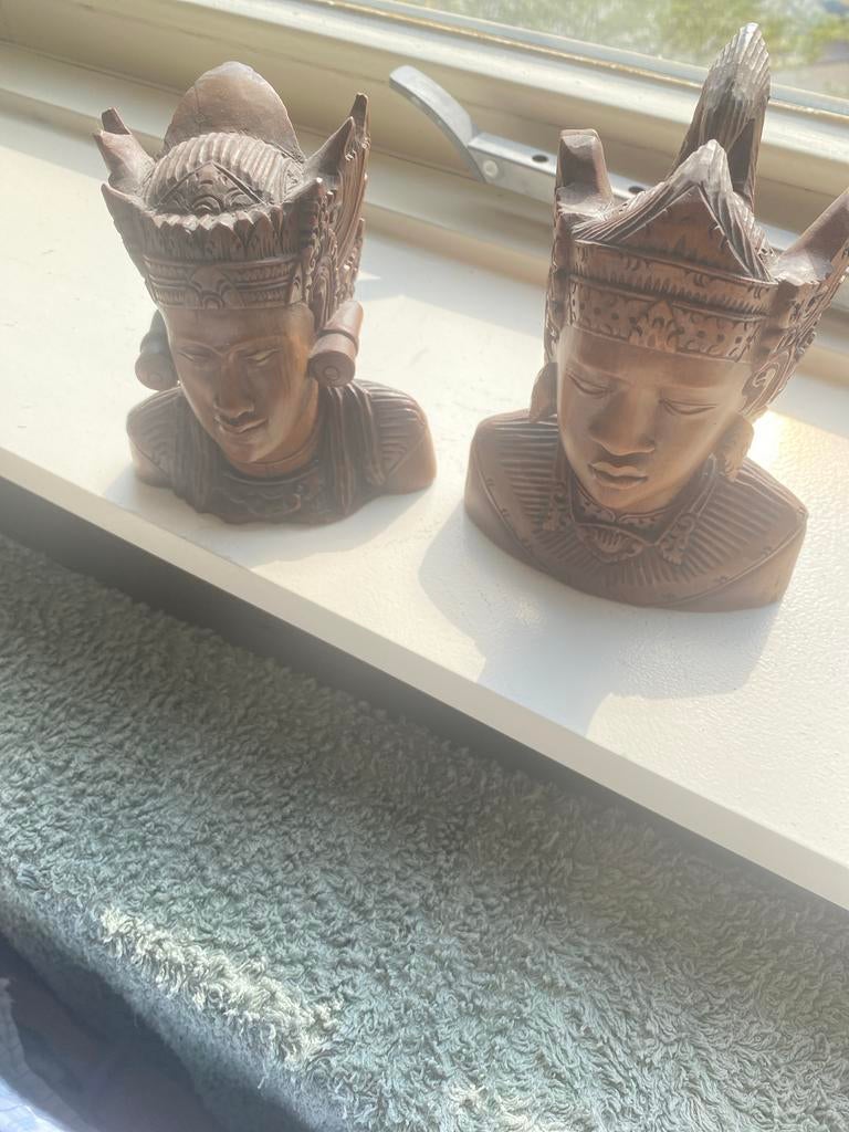 Set van 2 handgesneden Indonesische houten beelden, Antiek en Kunst, Ophalen of Verzenden