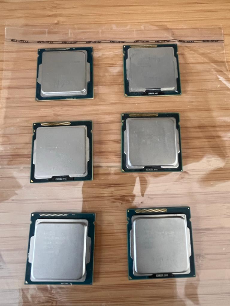 Intel Pentium G3258 en Intel Core i3-3220 Processors, Computers en Software, Ophalen of Verzenden, Gebruikt, 2-core, 3 tot 4 Ghz