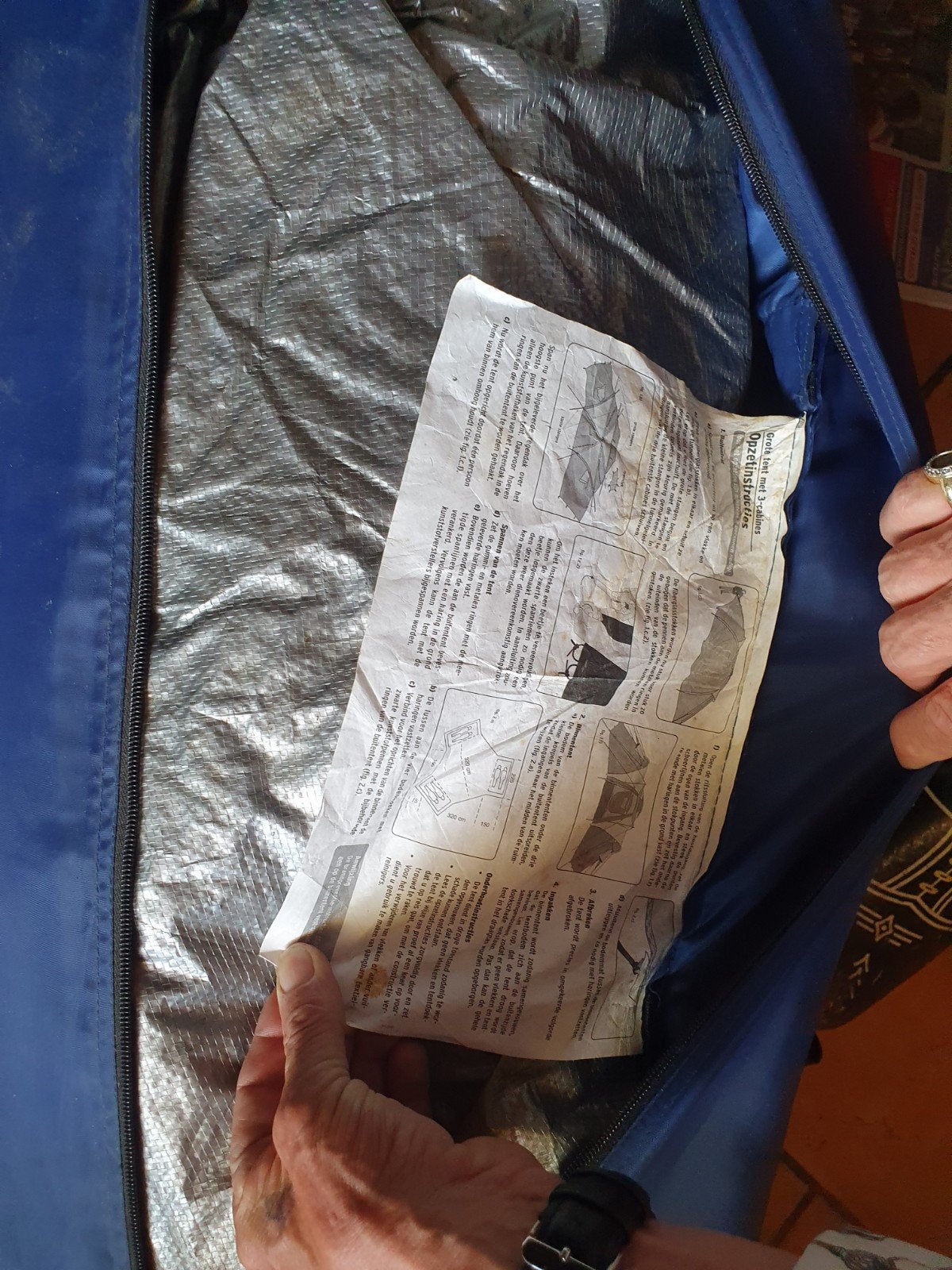 Grote tent met 3 cabines - Inclusief opzetinstructies, Caravans en Kamperen, Tenten, Ophalen of Verzenden